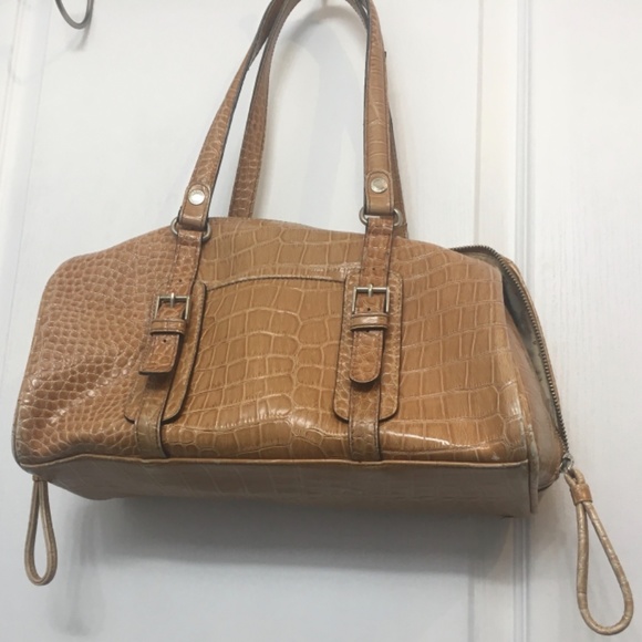Liz Claiborne Vegan Crocodile Barrel Bag - iPad sz - Picture 3 of 12